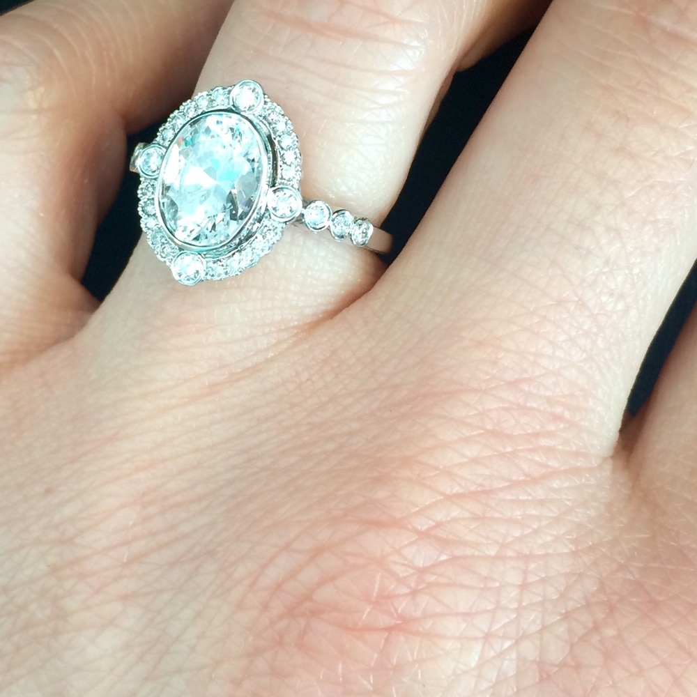 White gold and diamond ring setting